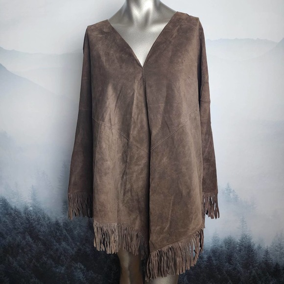 Clothes Captain Jackets & Blazers - Clothes by Revue Leather Fringe Brown V-Neck Poncho | Women's Large